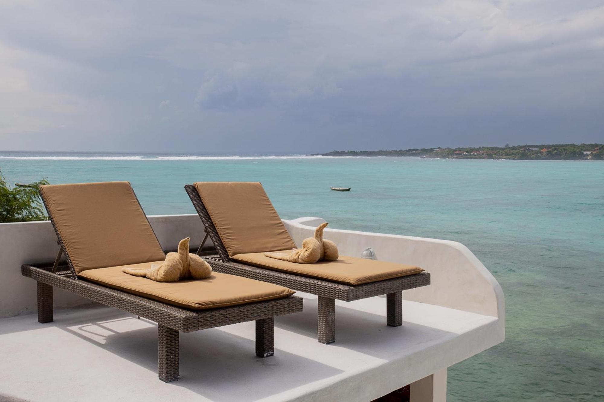 Aquavista Ceningan Hotel Nusa Lembongan  Exterior photo
