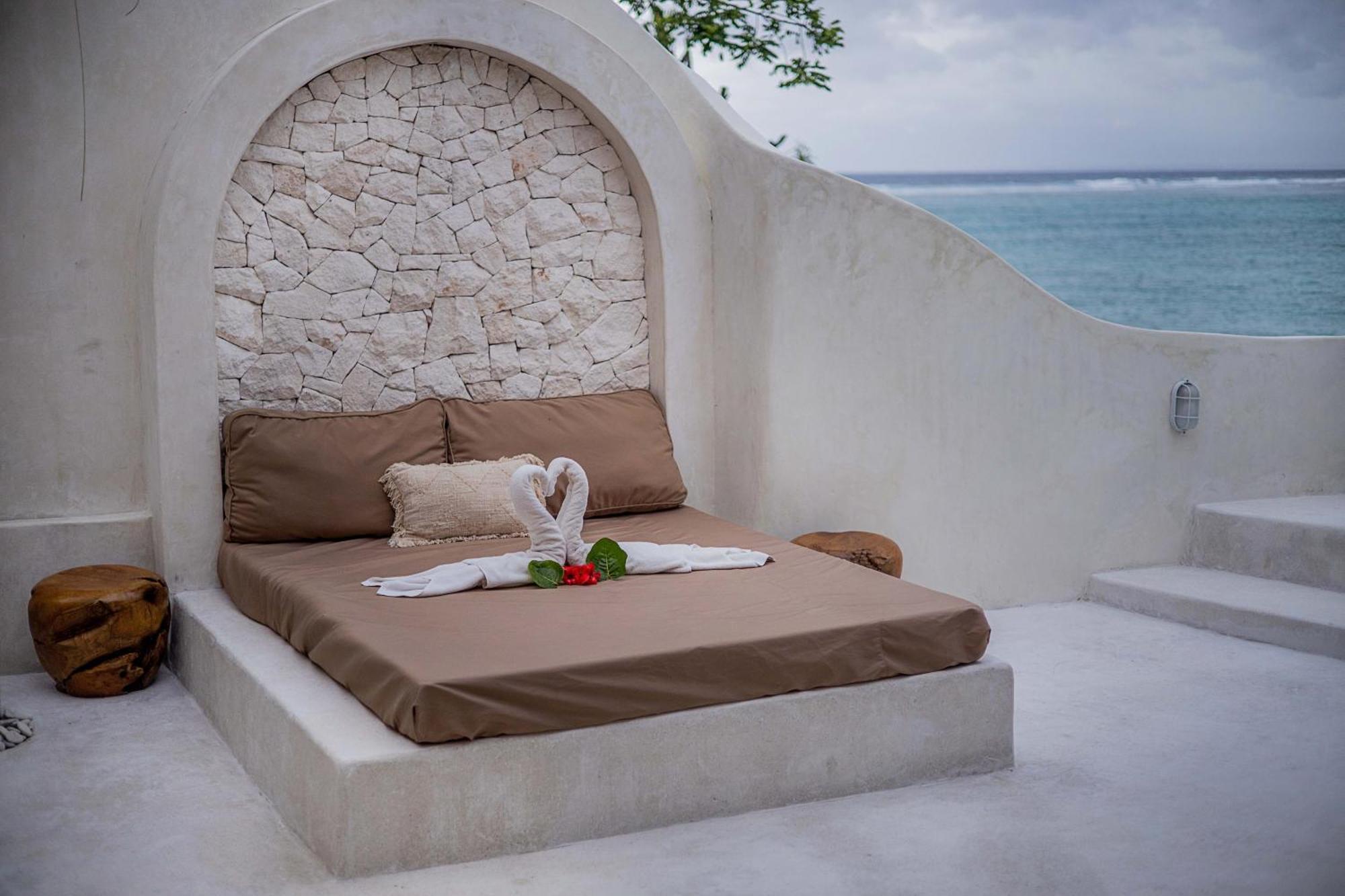 Aquavista Ceningan Hotel Nusa Lembongan  Exterior photo